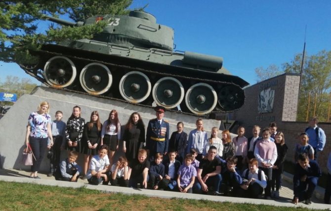 Школьники Соликамска узнали историю строительства Мемориала